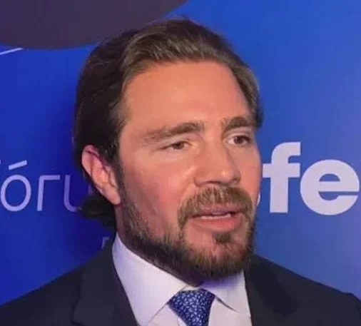 Polícia Federal apreendeu mais três celulares na prisão de Vorcaro