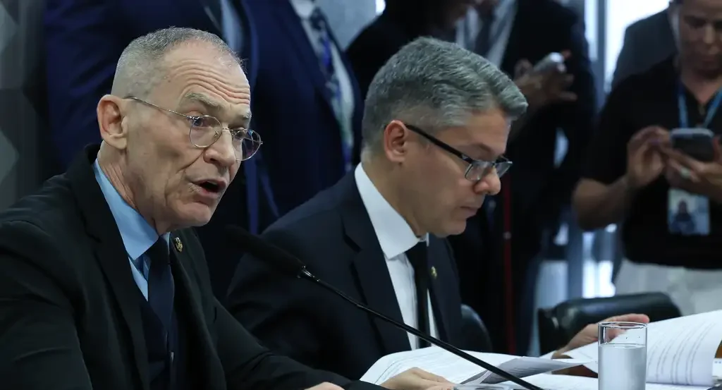 CPI do Crime Organizado rejeita relatório que pedia indiciamento de ministros do STF CPI do Crime Organizado rejeita relatório que pedia indiciamento de ministros do STF